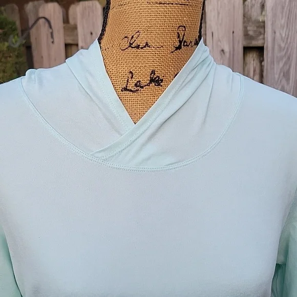 Nike Dri-Fit Performance Hoodie - Picture 11 of 17